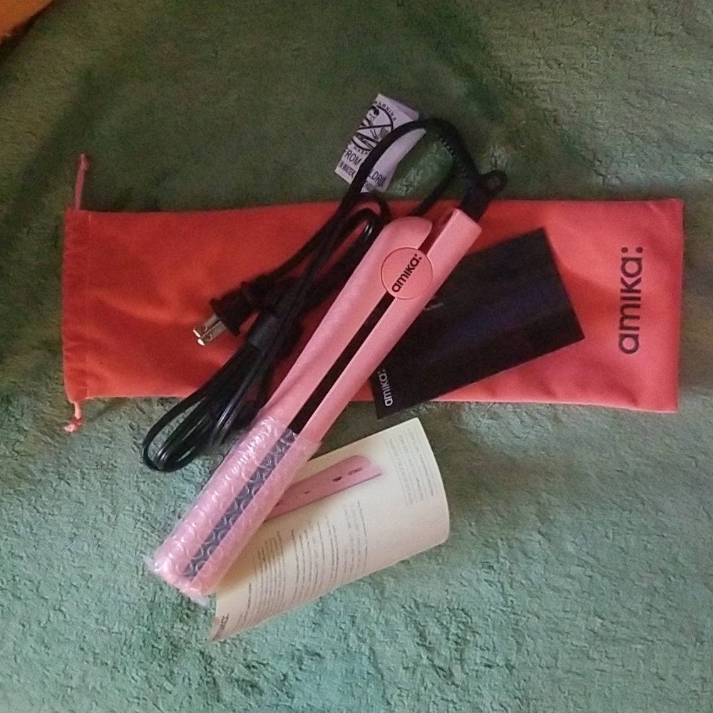 Amika Flat Iron